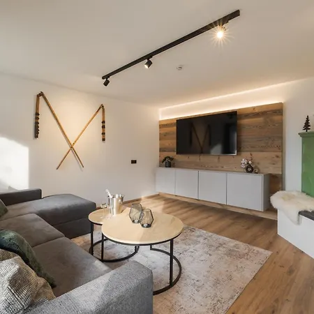 Hochthron アパート *